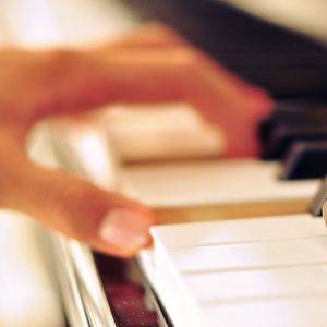 色婷婷一区二区三区按摩潮喷
